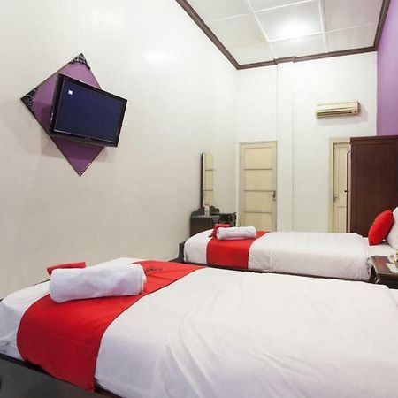 Reddoorz @ Urip Sumoharjo Hotel Surabaya Luaran gambar