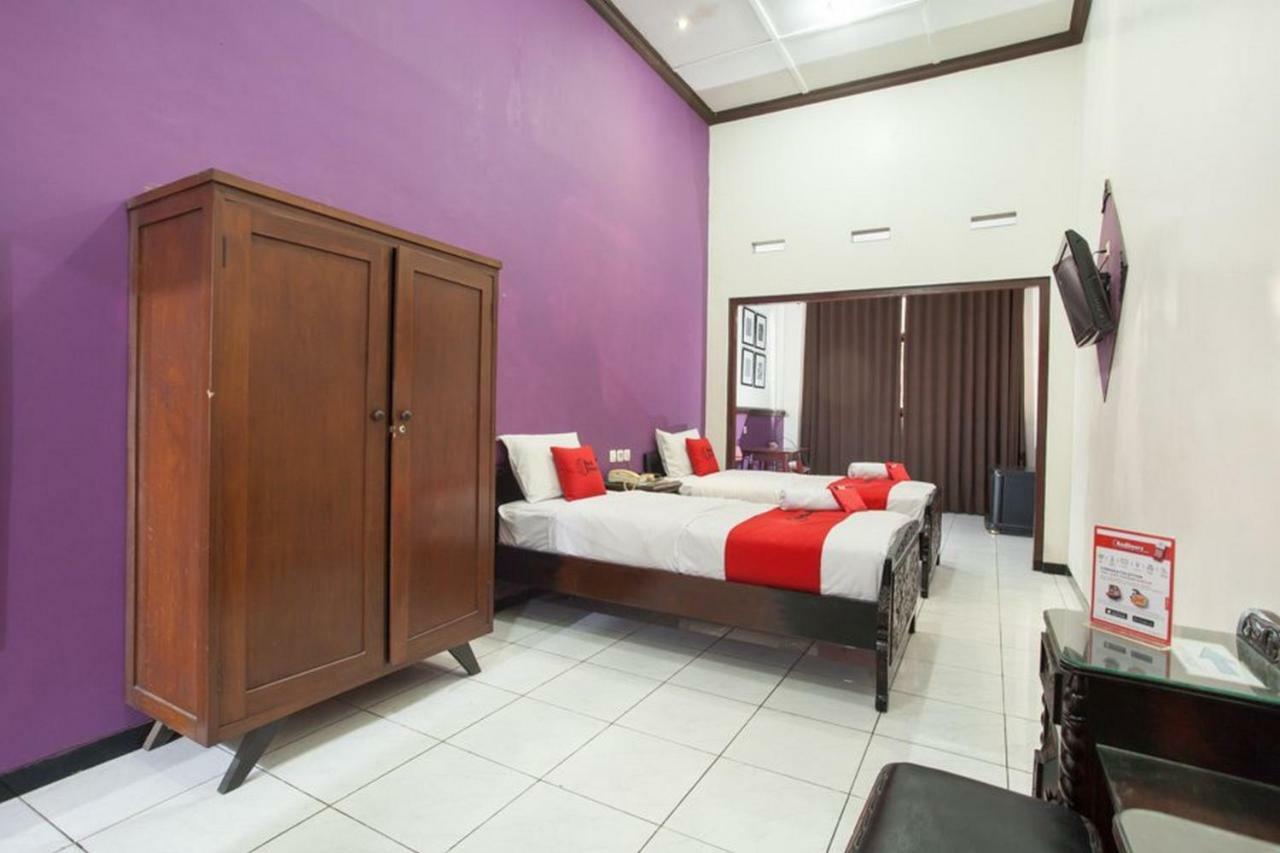 Reddoorz @ Urip Sumoharjo Hotel Surabaya Luaran gambar